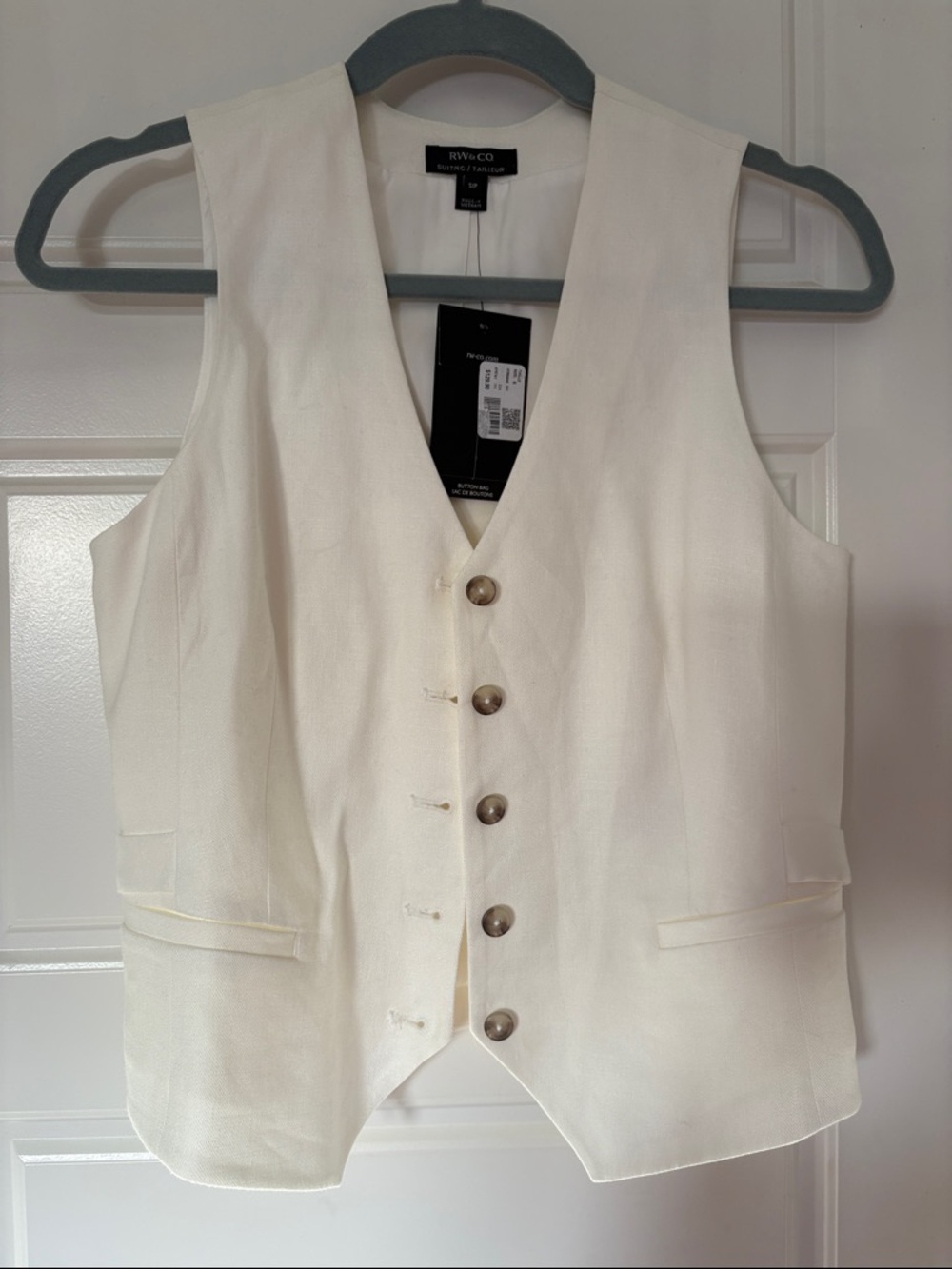 RW&CO. Ivory Tailored Button Linen Vest